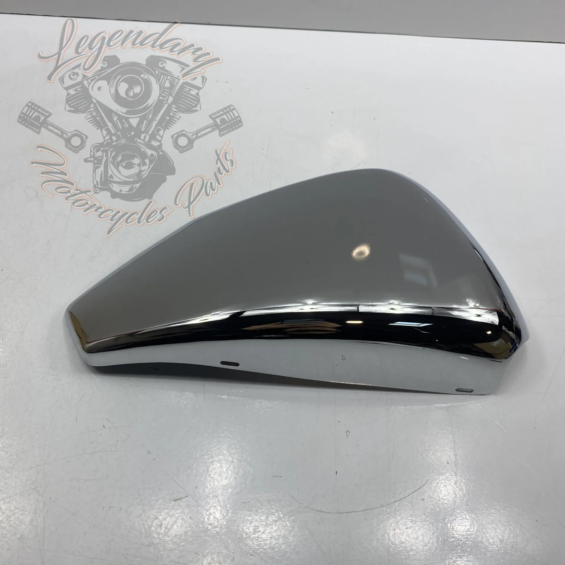 Cache batterie gauche OEM 66261-04