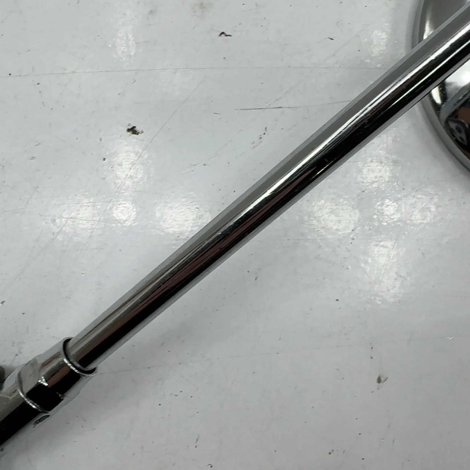 Rétroviseur rond à tige longue gauche