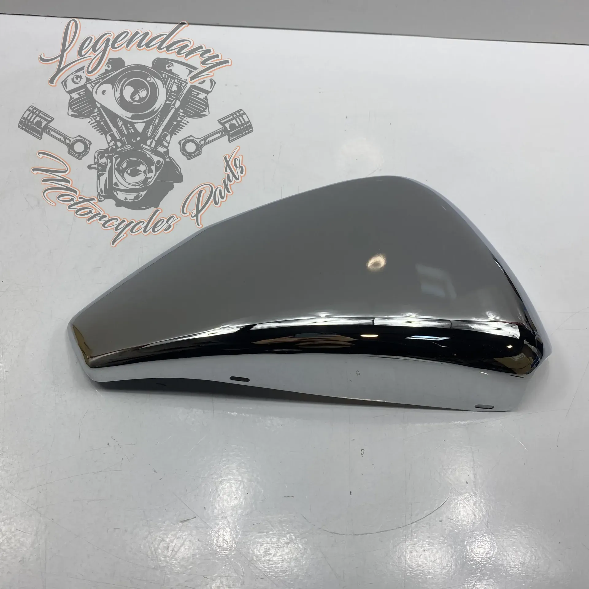 Cache batterie gauche OEM 66261-04