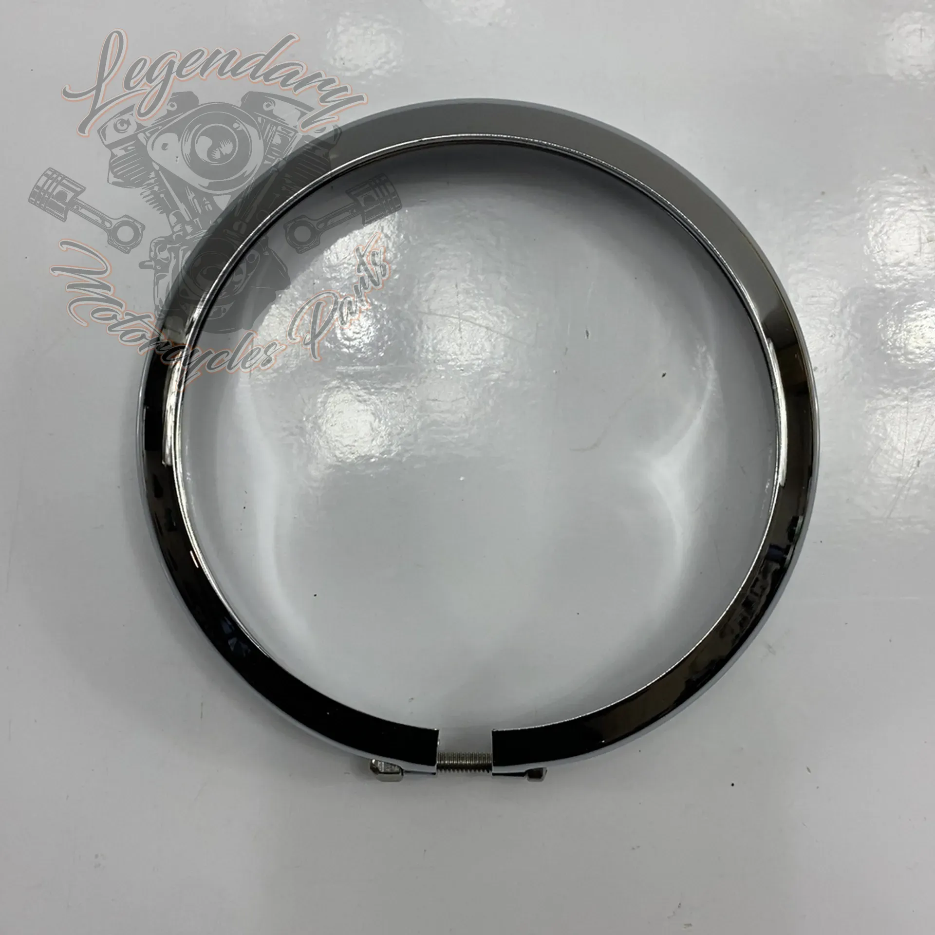 Cerclage d'optique auxiliaire OEM 68725-62A
