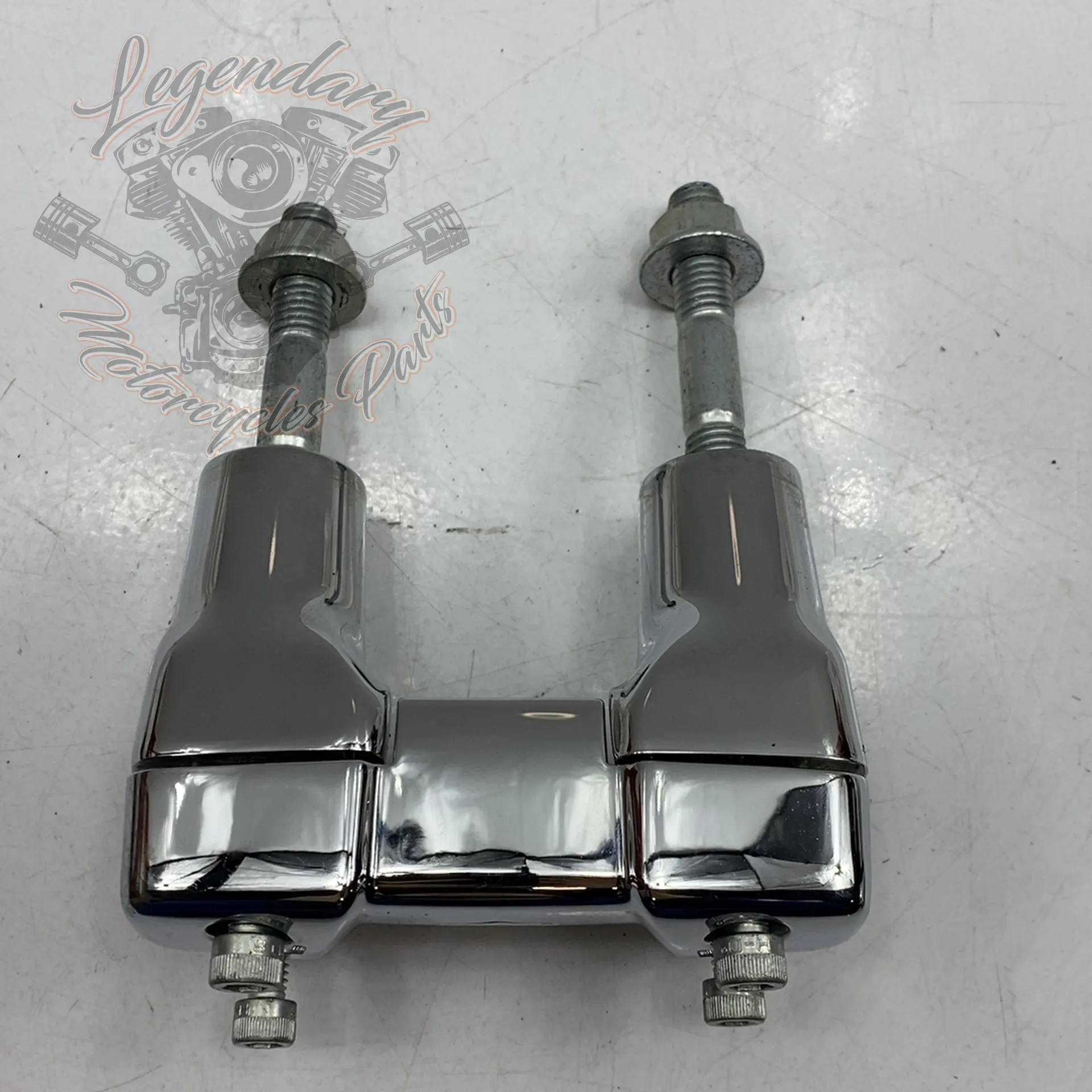 Risers et pontet de guidon OEM 55900110