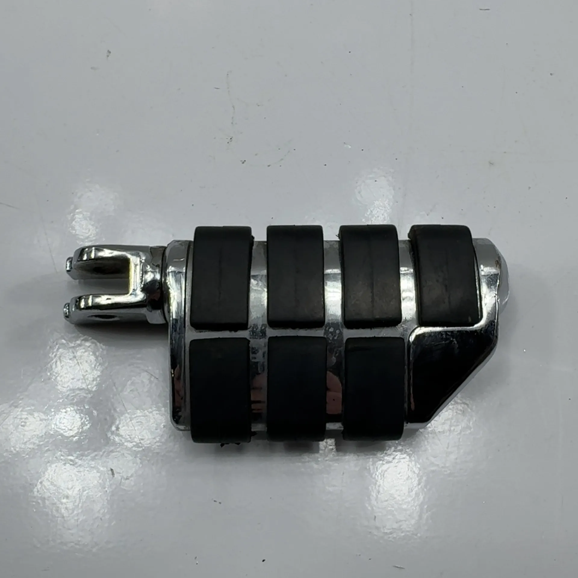 Repose-pieds, Dually ISO Ref 7938