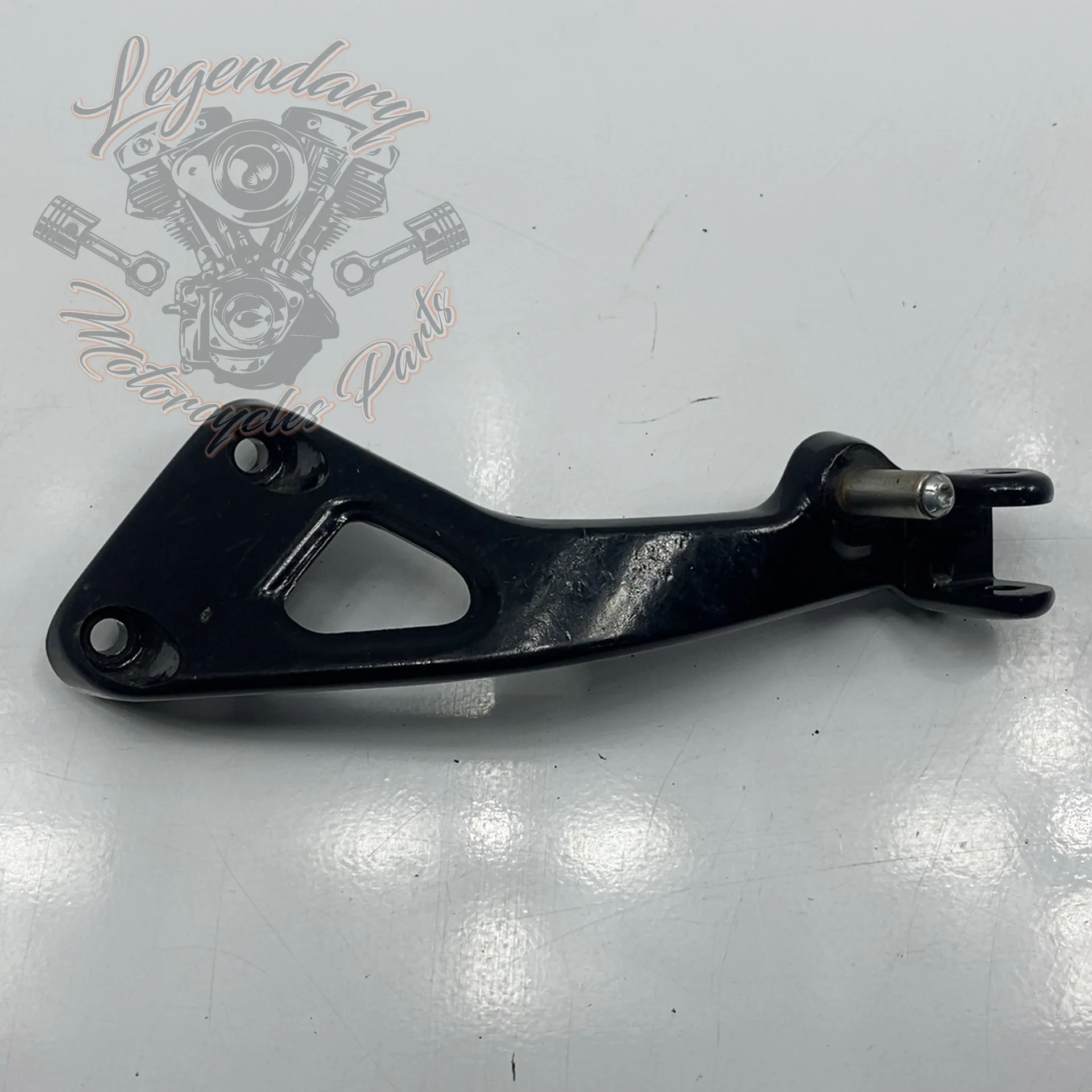 Support de repose pied conducteur droit OEM 50500601
